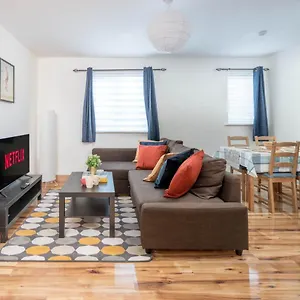 2-bedroom-flat-near-london-excel.cambridgehotelsuk.com/