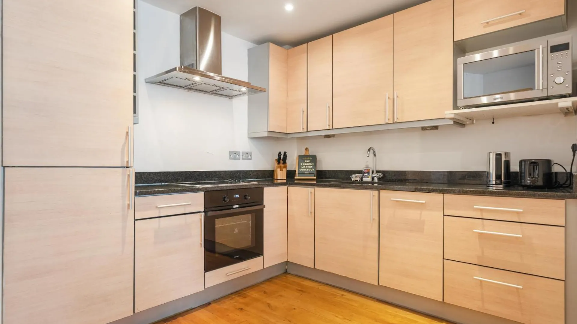 The London Loftscape Apartment